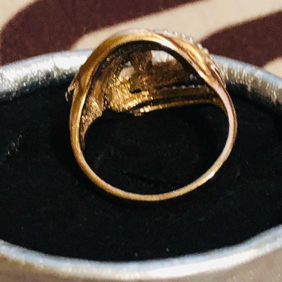 Ring - Picture 4 of 5